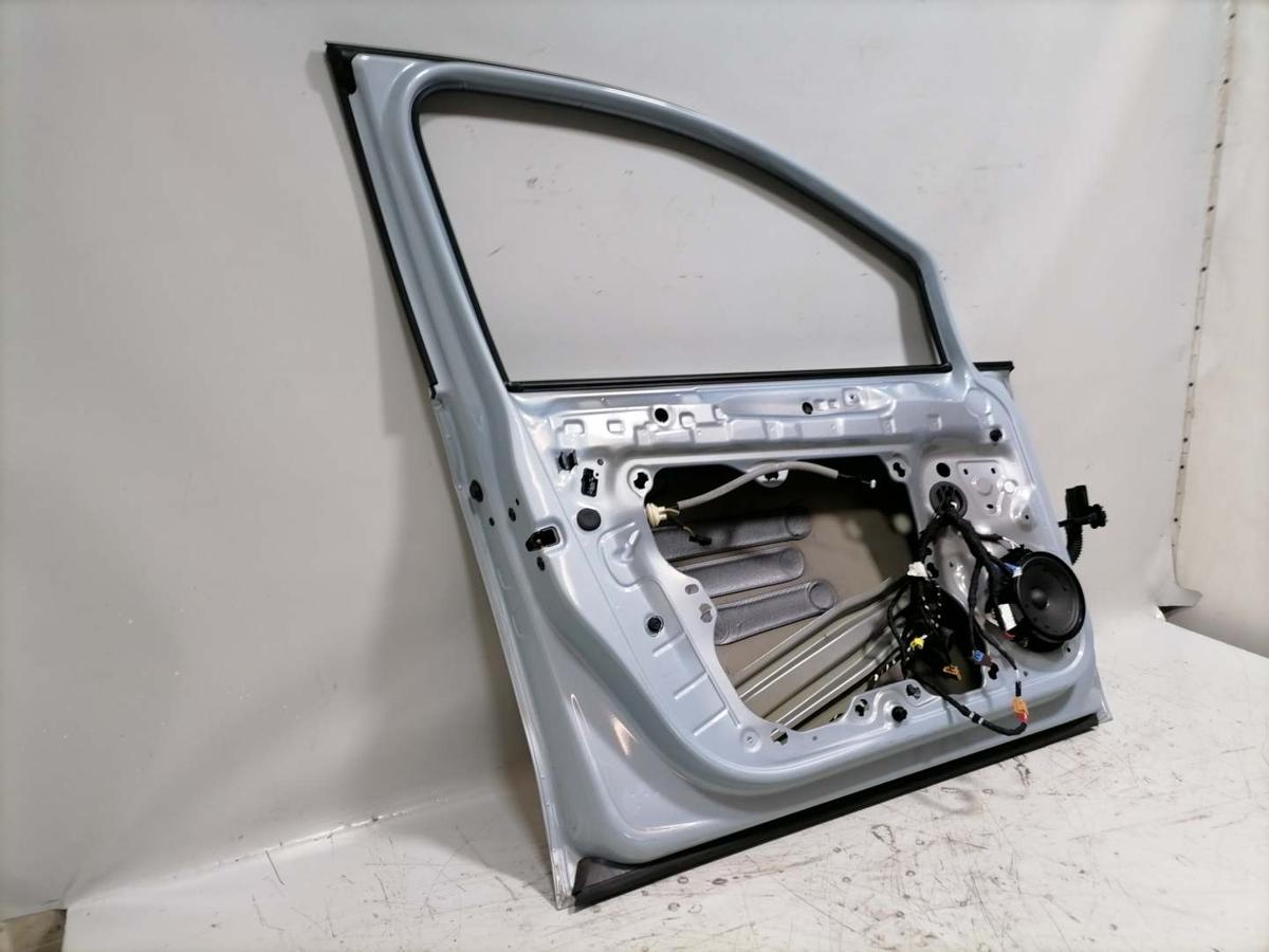 VW Golf 8 original Tür vorn links LV5L Christal Ice Blue 5-Türer Rohbau Bj.2024